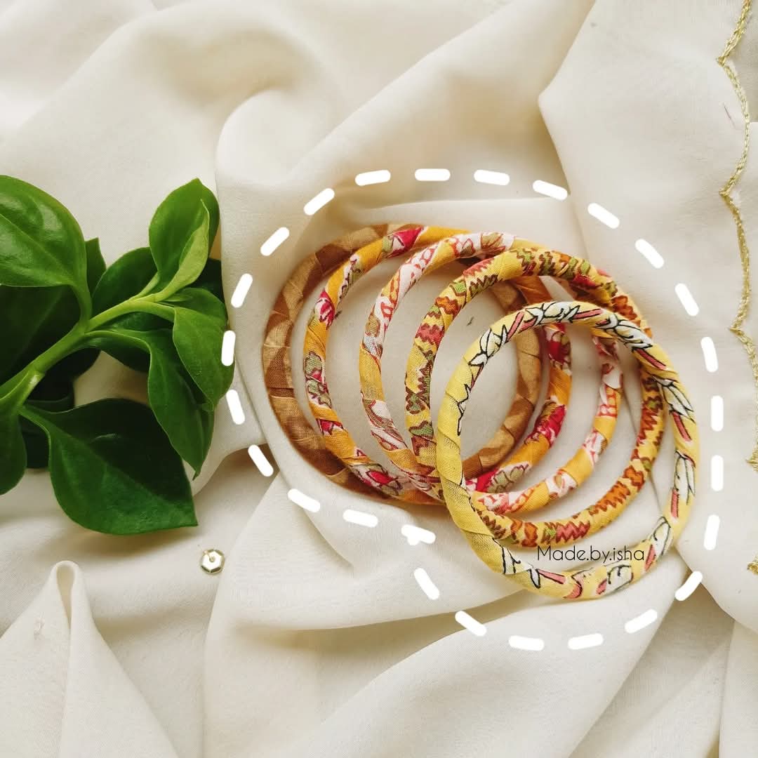 Plain printed bangles